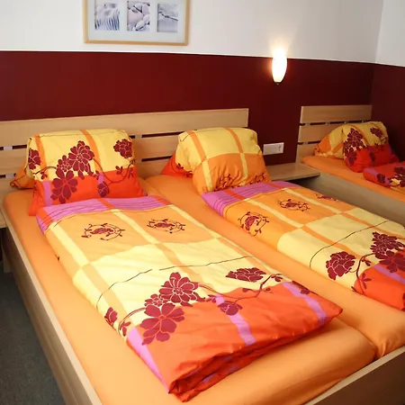 Dağ evi In Piesendorf Near Kaprun Slopes, Cleaning Included *